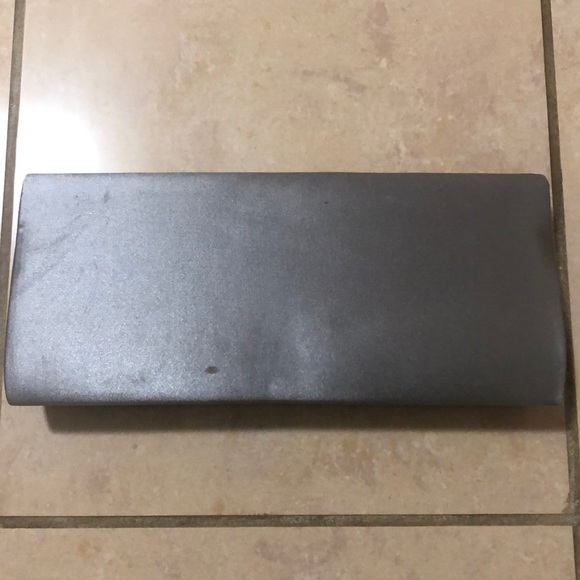 Silver metallic clutch purse!!!!! - Picture 2 of 6